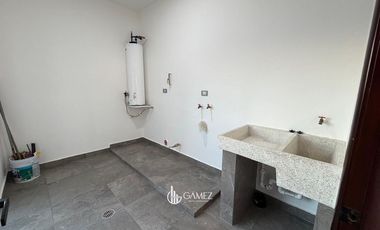 CASA EN RENTA NUEVA EN MONTEBELLO