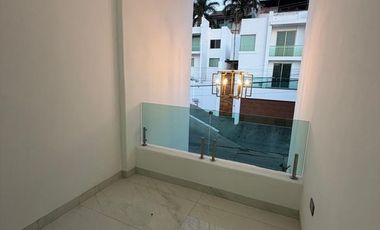 CASA EN RENTA NUEVA EN MONTEBELLO