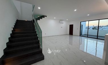 CASA EN RENTA NUEVA EN MONTEBELLO