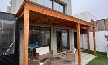 Casa en venta  en MACHALÍ