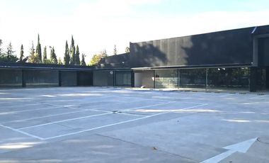 SE ARRIENDA LOCAL STRIP CENTER ISLA DE MAIPO