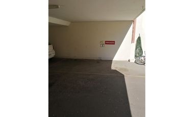 Estacionamiento Cerca Metro M Montt