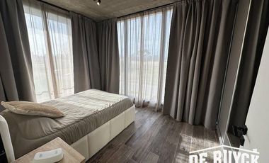 Casa 4 ambientes, moderna y amueblada en Area 60