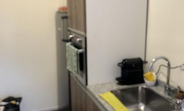 Excelente industria/deposito de 990 m2 cubiertos en 3 ptas. Villa Lynch Se vende con renta CALZADA