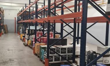 Excelente industria/deposito de 990 m2 cubiertos en 3 ptas. Villa Lynch Se vende con renta CALZADA