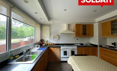 Casa en ALQUILER con muebles  en C.C. Armenia - vista al golf