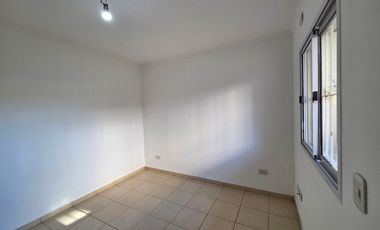 ALQUILER DEPARATAMENTO 2 AMBIENTES EN JOSE C PAZ - BAJAS EXPENSAS