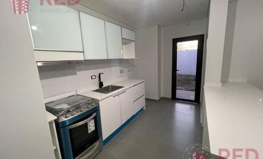 VENDE DUPLEX 3 HABITACIONES EN CIPOLLETTI