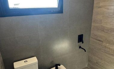 VENDE DUPLEX 3 HABITACIONES EN CIPOLLETTI