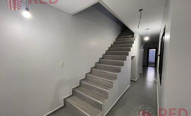VENDE DUPLEX 3 HABITACIONES EN CIPOLLETTI