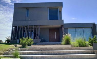 Casa en Cinco Lomas