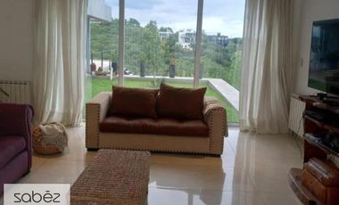 Casa en Cinco Lomas