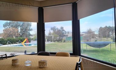Venta o Alquiler Casa 4 Dormitorios en Pilará Barrio La Berlina, Pilará