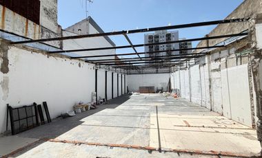 Depósito con local 225 mts cubiertos sobre Av Nazca Mixt 3 Paternal
