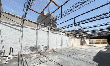 Depósito con local 225 mts cubiertos sobre Av Nazca Mixt 3 Paternal