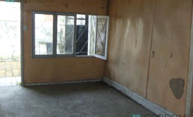 Venta Casa en Lanús Este lote 8.66 x 48 mts Ideal Inversor