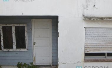 Venta Casa en Lanús Este lote 8.66 x 48 mts Ideal Inversor
