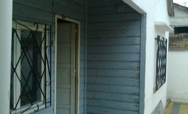 Venta Casa en Lanús Este lote 8.66 x 48 mts Ideal Inversor