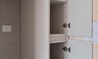 ALQUILER. 2 ambientes.. Piso alto. Recoleta