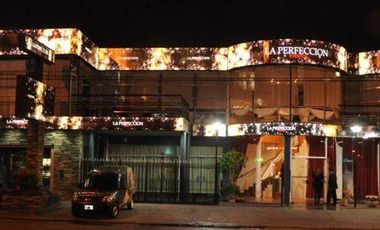 Excelente Local - actual salon de eventos, GYM o Concesionarias- 1600 m2 - Berazategui