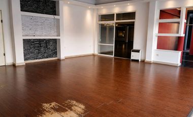 Excelente Local - actual salon de eventos, GYM o Concesionarias- 1600 m2 - Berazategui