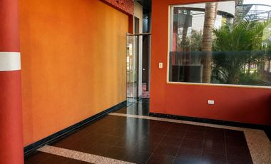 Excelente Local - actual salon de eventos, GYM o Concesionarias- 1600 m2 - Berazategui