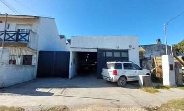 Galpón - Venta - Villa Gesell - Gas Natural