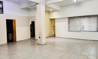 Alquiler - Casa Uso Comercial