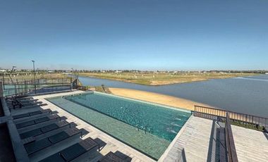 Terreno de 500 m2 en BARRIO PRIVADO Funes Lakes