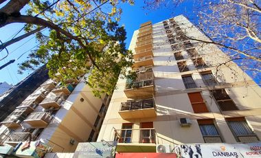 Vicente López - Apto profesional - Amplio Dpto. 4 amb con 2 Balcones!