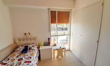 Vicente López - Apto profesional - Amplio Dpto. 4 amb con 2 Balcones!