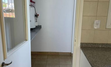 Depto 3 amb en alquiler! Centro de Escobar c/cochera!