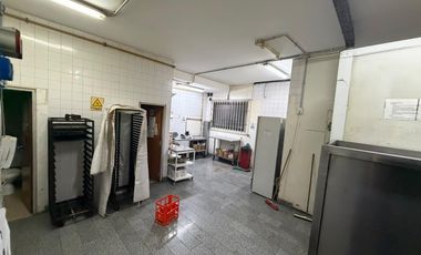 Local Comercial Frente al Mercado Sud