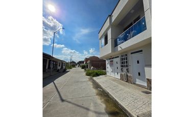 Casa Nueva en VENTA Doble renta en bulevar de las villas
