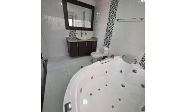 Casa en VENTA Barrio Rosales, Cartago Valle