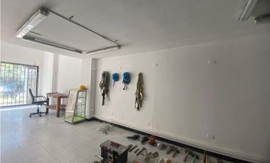 Amplio Local para Arriendo en Laureles, Medellín