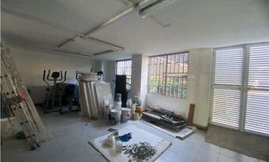 Amplio Local para Arriendo en Laureles, Medellín