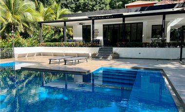 CASA FINCA EN CONJUNTO CERRADO VA SAN JERÓNIMO SOPETRAN