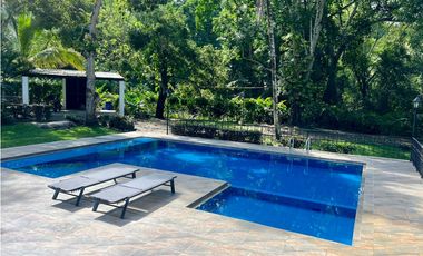 CASA FINCA EN CONJUNTO CERRADO VA SAN JERÓNIMO SOPETRAN