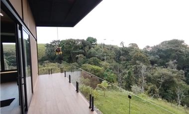 Casa campestre en condominio para arriendo en la Vía Pereira - Armenia