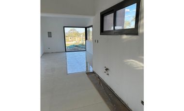 VENTA DE CASA EN B° LA PANCHA 3- JUANA KOSLAY , SAN LUIS