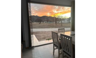 VENTA CASA CON HERMOSA VISTA EN B° PRIVADO – JUANA KOSLAY, SAN LUIS
