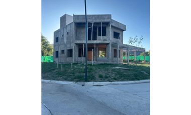 Casa en venta en Juana Koslay, Juan Martín de Pueyrredón