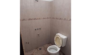 IMPECABLE LOCAL EN ALQUILER. ITUZAINGO NORTE.
