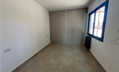 ALQUILER- DÜPLEX 2 DORMITORIOS CON PILETA- DOCTA ETAPA 1