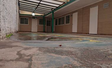 ARRIENDO LOCAL COMERCIAL 8HAB 6BA SANTIAGO
