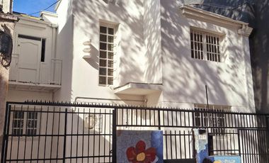 ARRIENDO LOCAL COMERCIAL 8HAB 6BA SANTIAGO