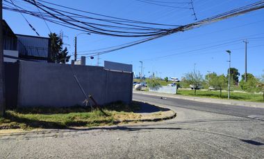 SE VENDE  PROPIEDAD CON BODEGA Y OFICINAS,