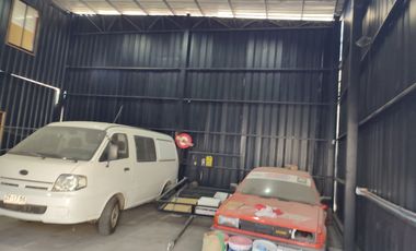 SE VENDE  PROPIEDAD CON BODEGA Y OFICINAS,