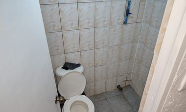 SE VENDE  PROPIEDAD CON BODEGA Y OFICINAS,